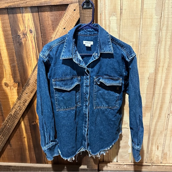 Ariat Jackets & Blazers - Ariat denim shacket small